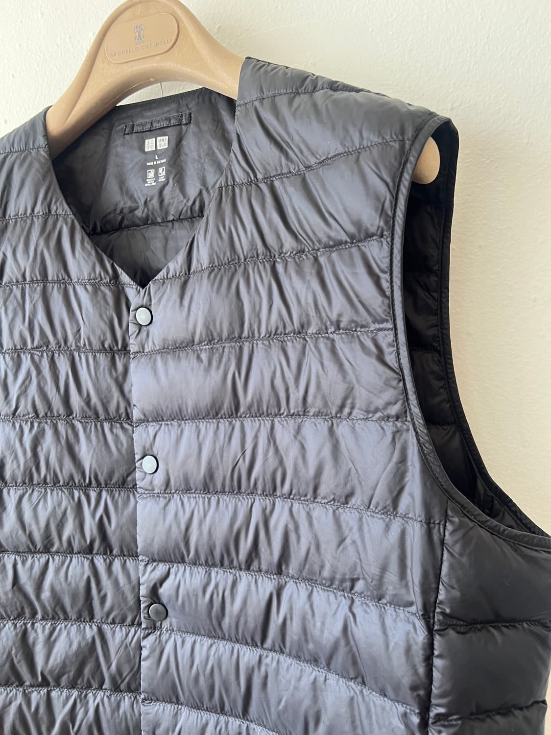 유니클로 남성 블랙 다운패딩조끼 이너패딩조끼 상품이미지4