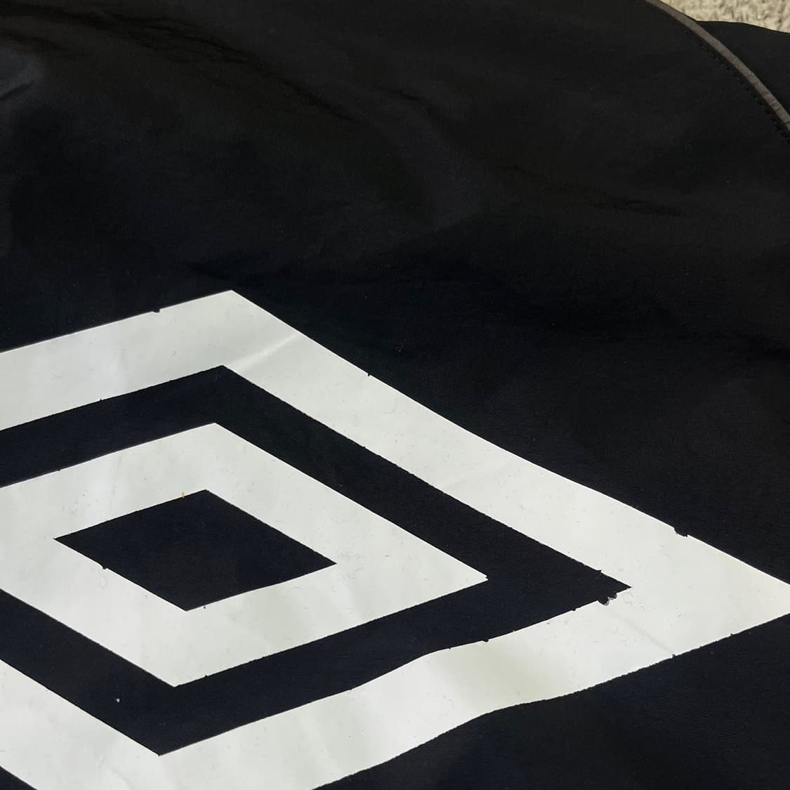 엄브로 빅로고 바람막이 자켓 상품이미지9