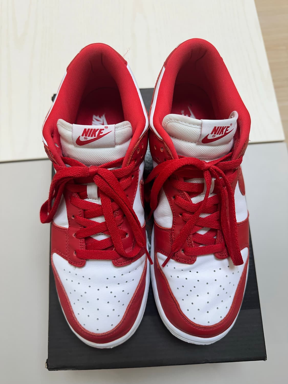 275 나이키 덩크 로우 유니버시티레드 2023 상품이미지2