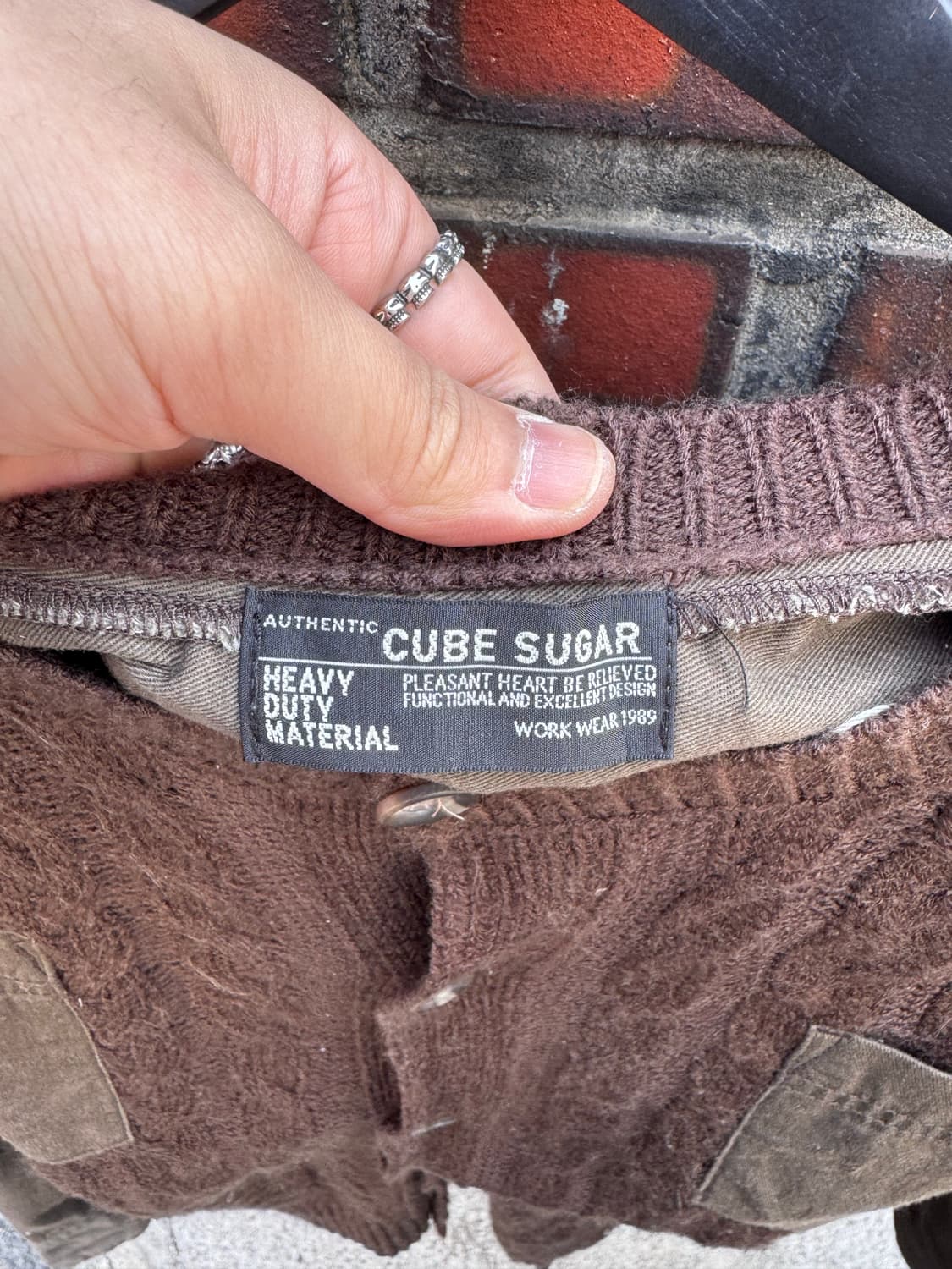 큐브슈가 니트 믹스 레터링 셔츠  상품이미지3