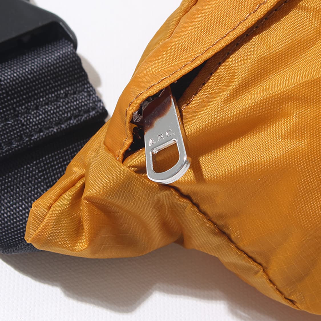 (새상품) APC "Small Bag" 상품이미지3