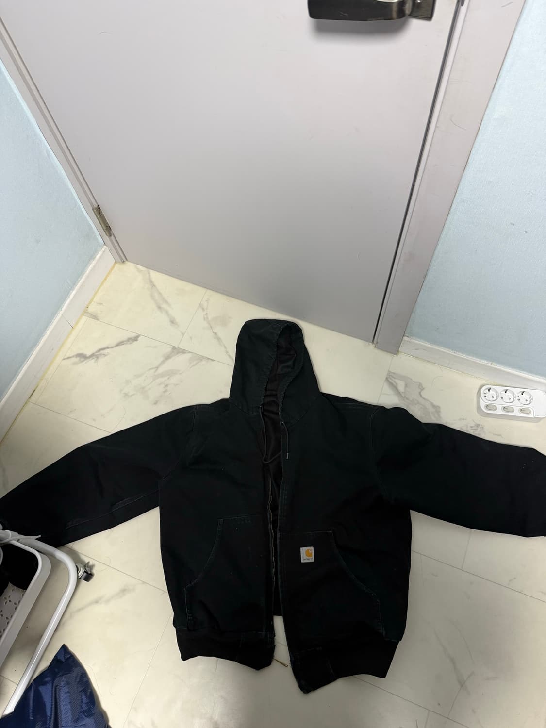 칼하트 j140 후드집업 블랙 상품이미지4