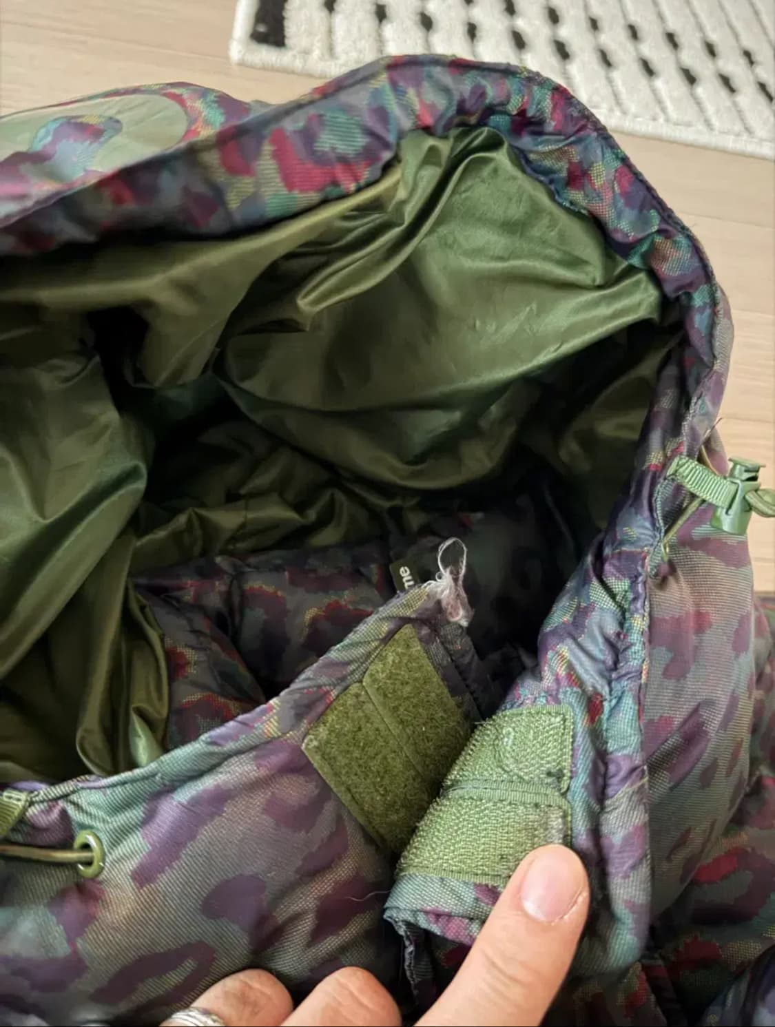 슈프림700필 레오파드 퍼텍스패딩 상품이미지4