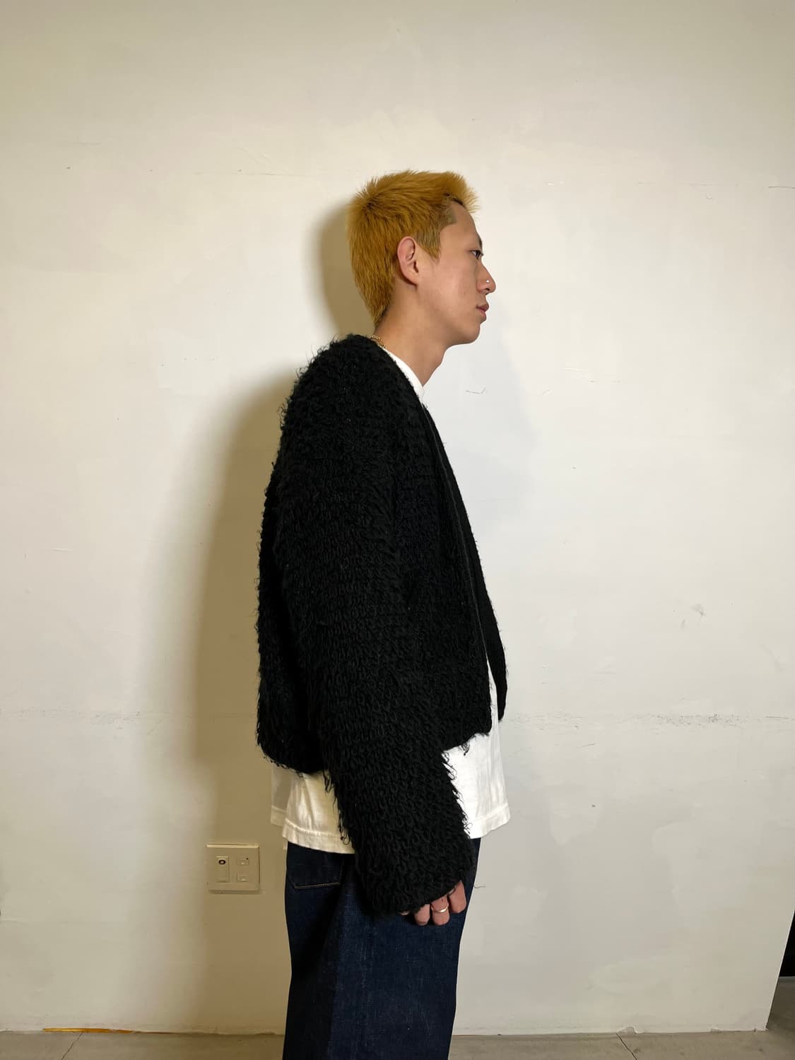 Acrylic Black Cardigan 상품이미지4