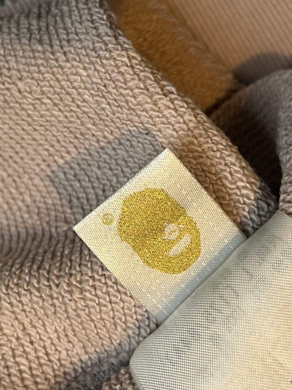 새상품급) 베이프 맵카모 적계 샤크 후드집업  상품이미지5