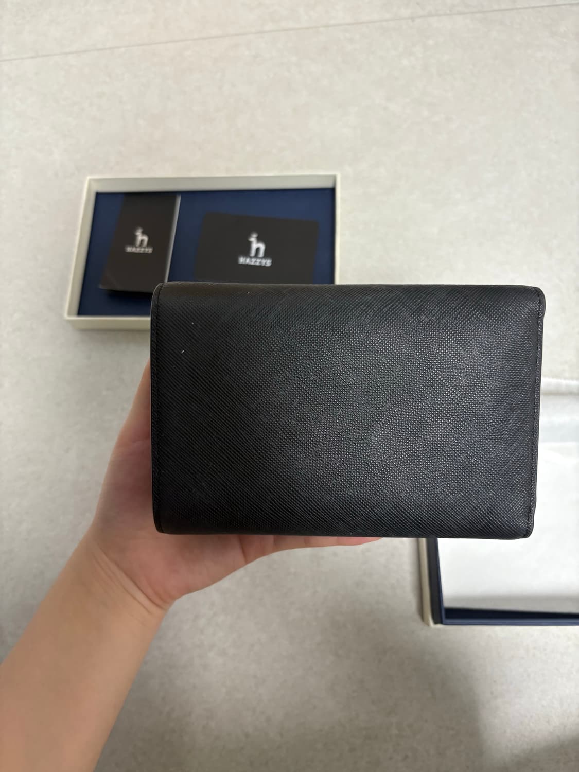 헤지스 블랙 사피아노 지갑 (중지갑) 상품이미지3