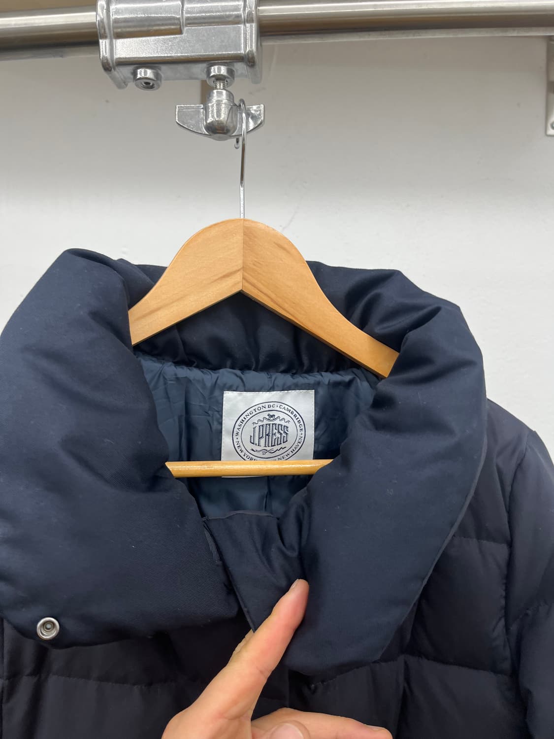 ~66) J.PRESS DOWN 9:1 PADDED JUMPER 상품이미지2