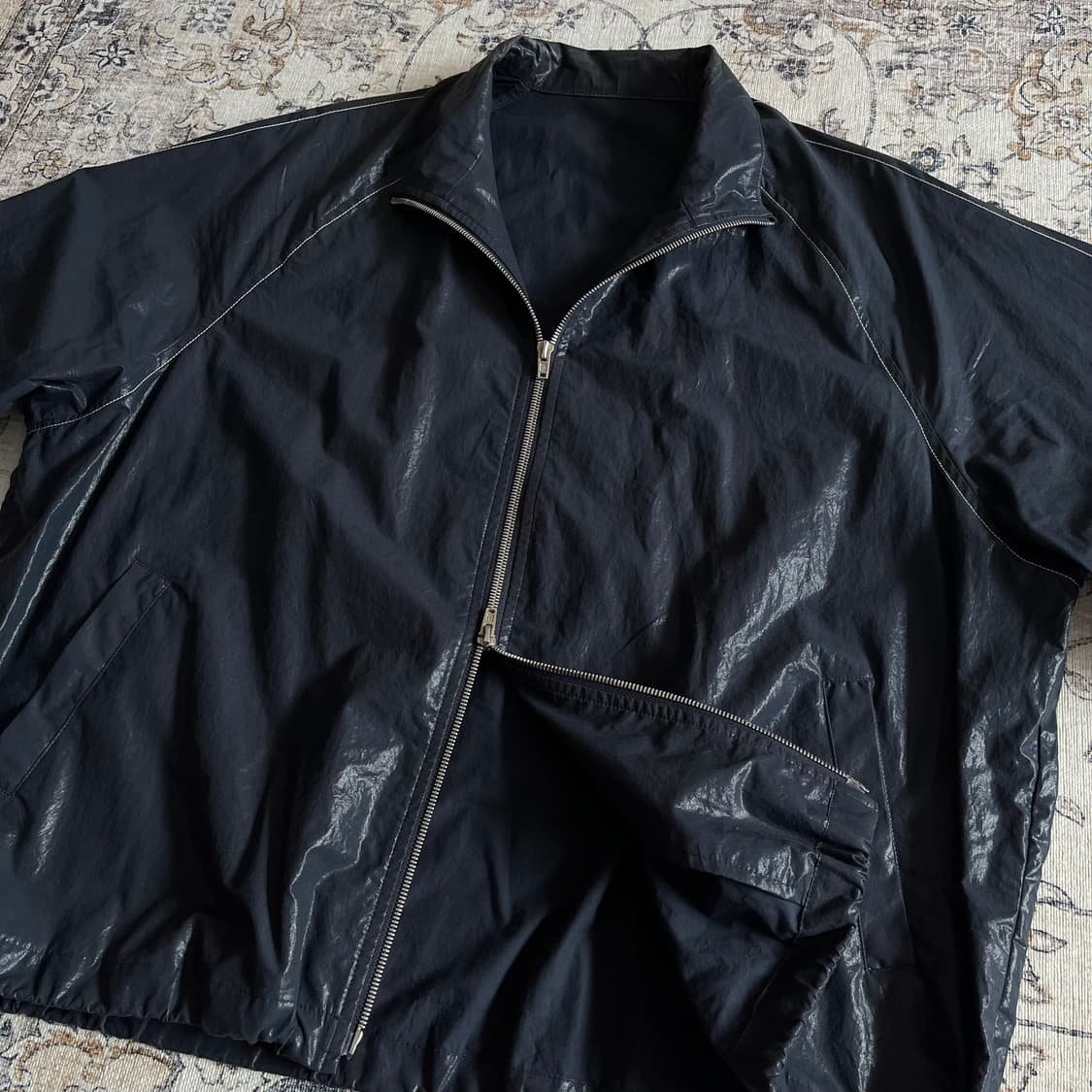 마뗑킴 로고 스펠아웃 코팅 자켓 상품이미지5