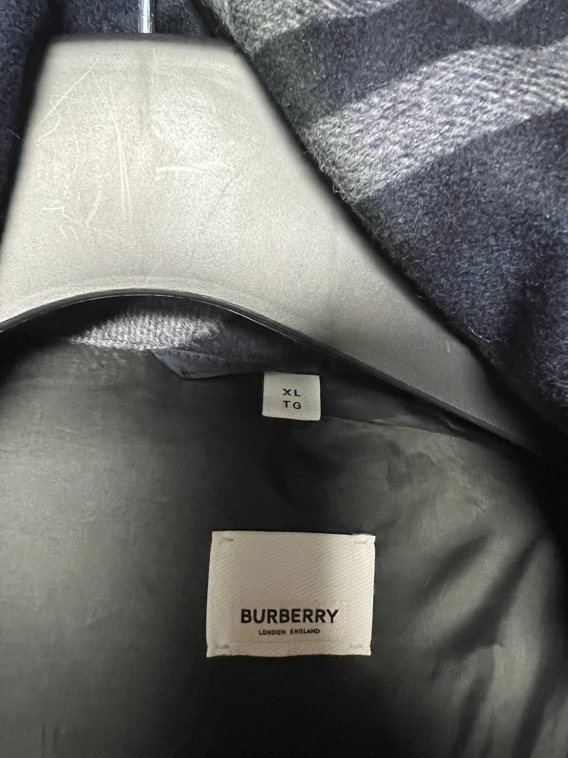 버버리 남자 롱패딩 XL 네이비 상품이미지3