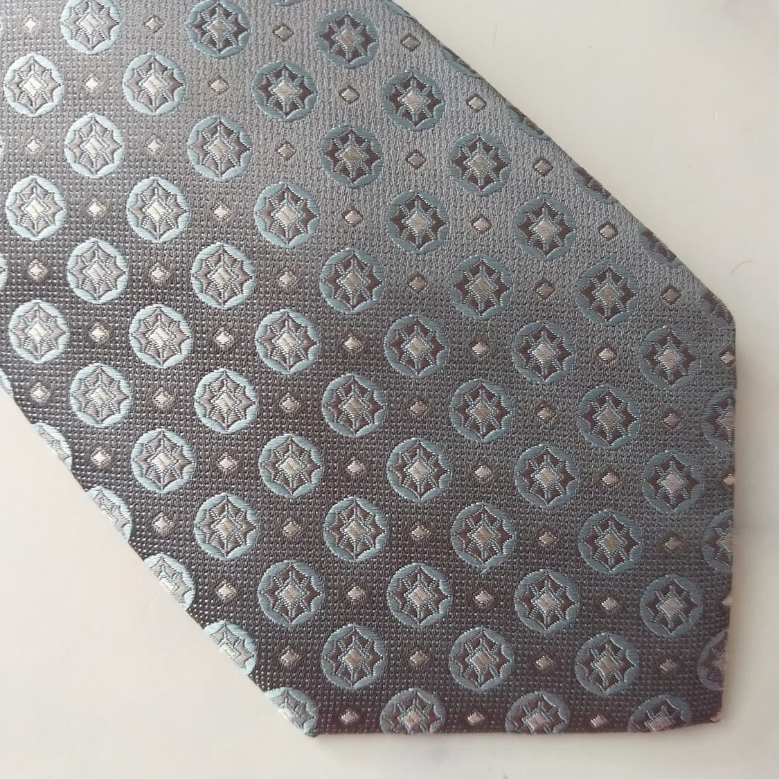 마이클코어스 실크 그레이 패턴 넥타이 8.3cm A+등급 K2129 상품이미지2