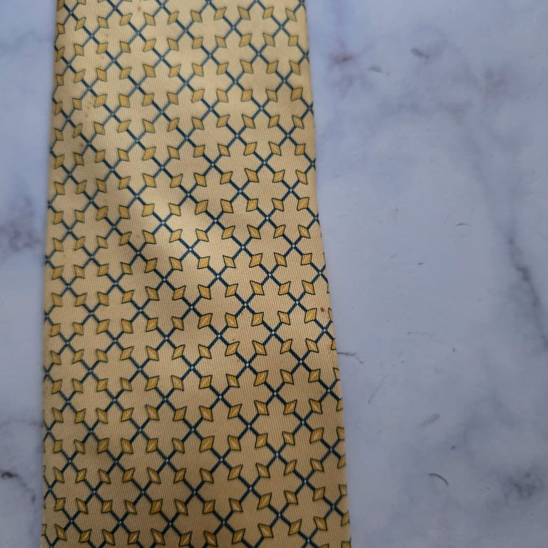 에르메스 실크 옐로 기하 패턴 넥타이 9.4cm A등급 K1467
 상품이미지10