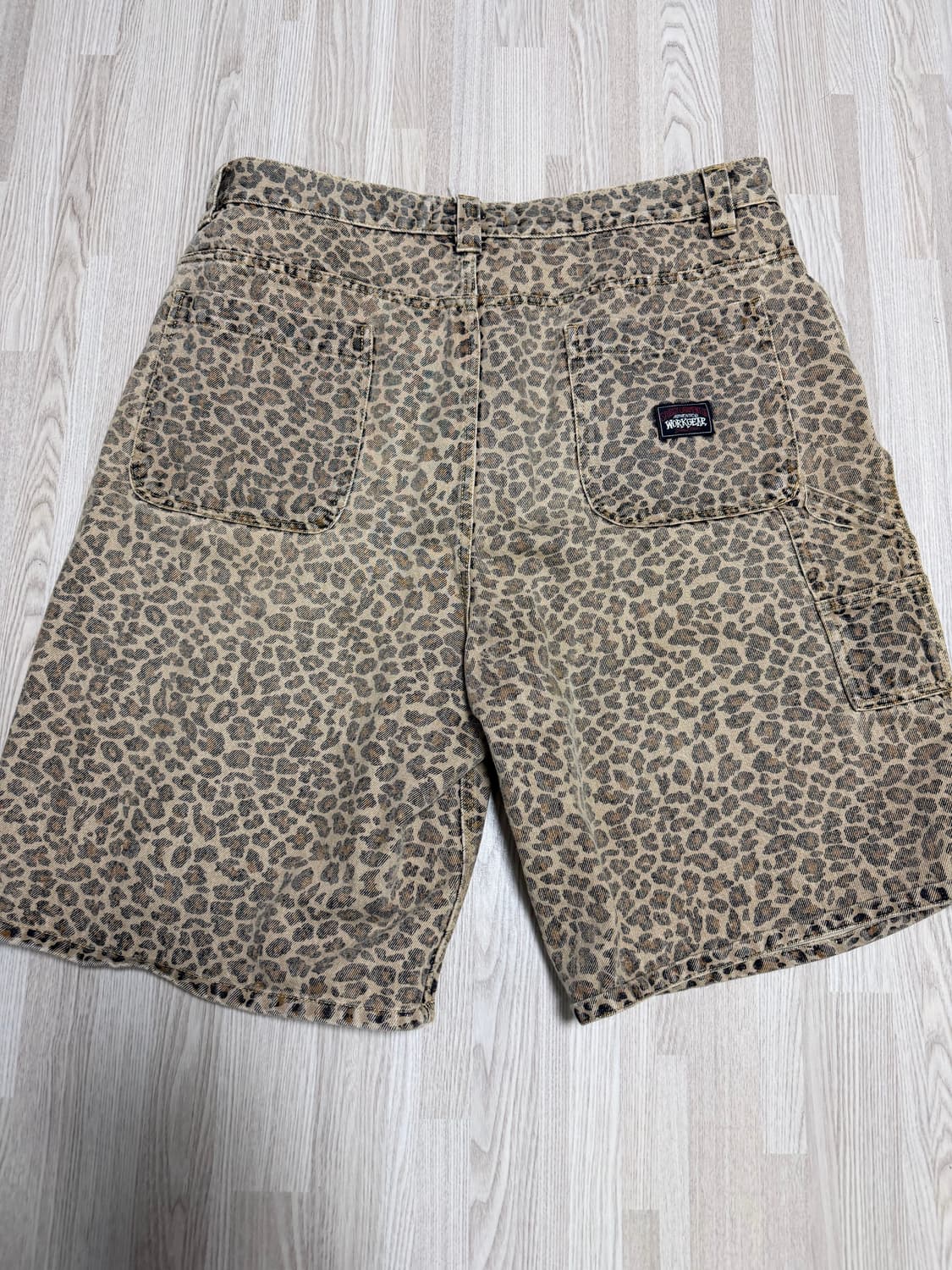 스투시 데님 워크 쇼츠 레오파드 36 상품이미지3