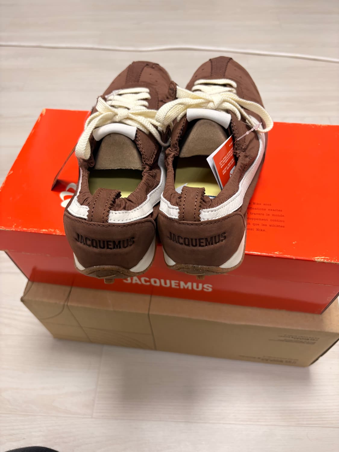 (275)나이키x자크뭐스 문슈즈 브라운 상품이미지3