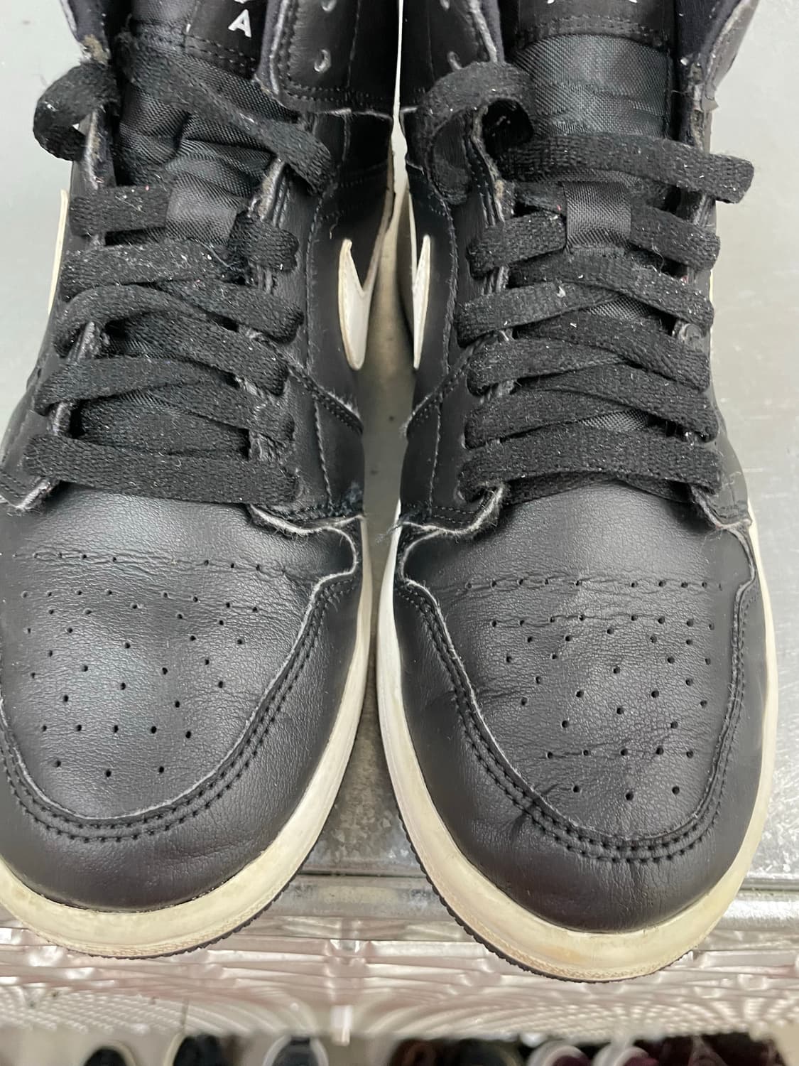 나이키 조던1 미드 블랙 화이트 245 상품이미지8