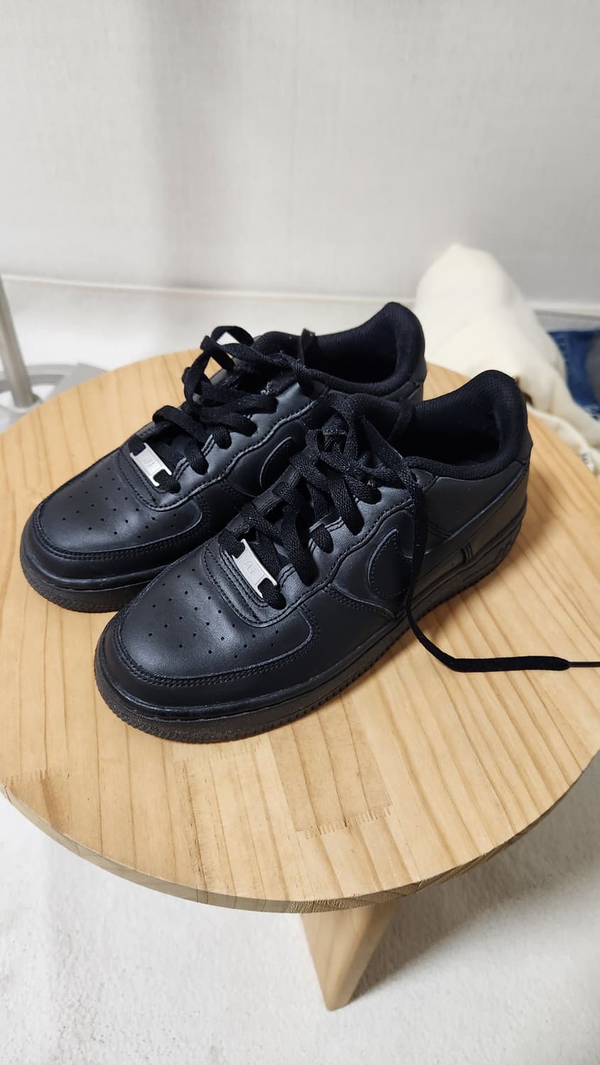 나이키 에어포스 트리플블랙 235 상품이미지1