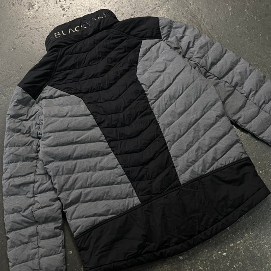 105 블랙야크 경량패딩  상품이미지6