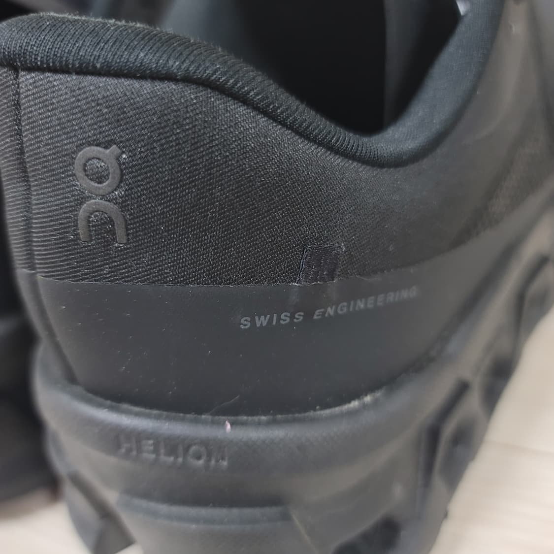 [260]<상태최상> 온러닝ON x 파프PAF 클라우드몬스터2 블랙 상품이미지7