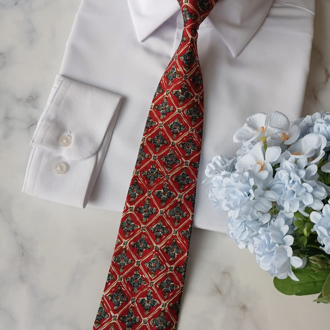 갭 실크 레드 기하 패턴 넥타이 9cm A등급 A19250
 상품이미지6