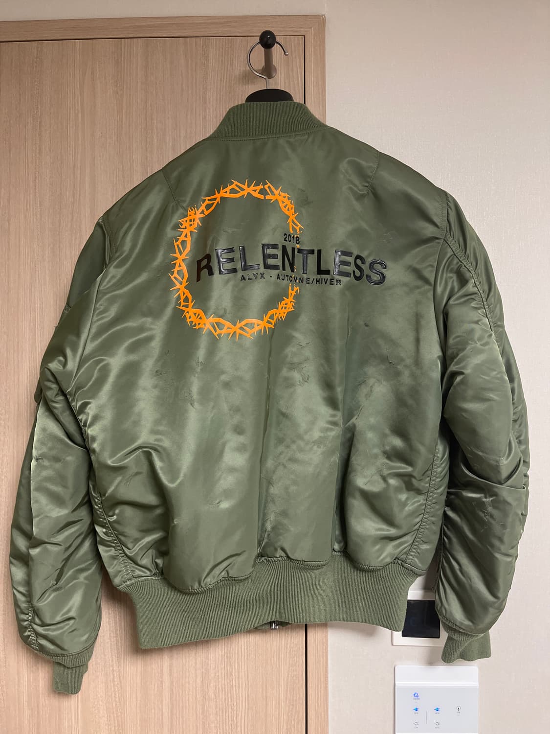 알릭스 relentless 봄버 상품이미지1