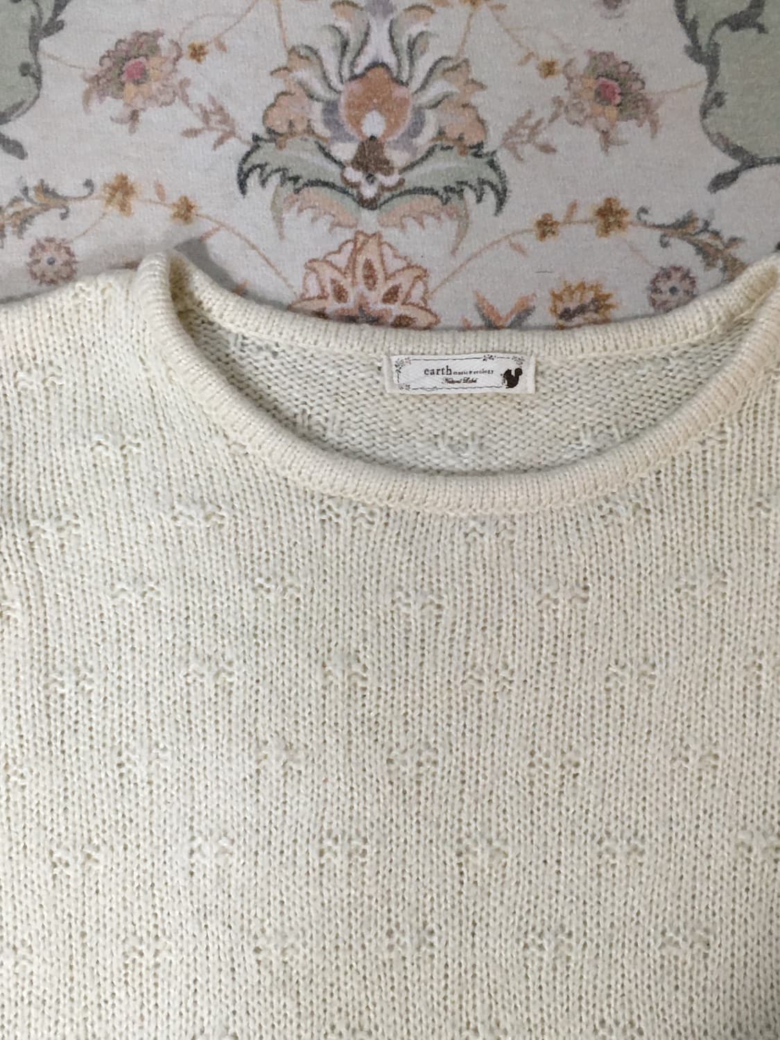 얼스뮤직 펀칭 부클 니트 상품이미지3