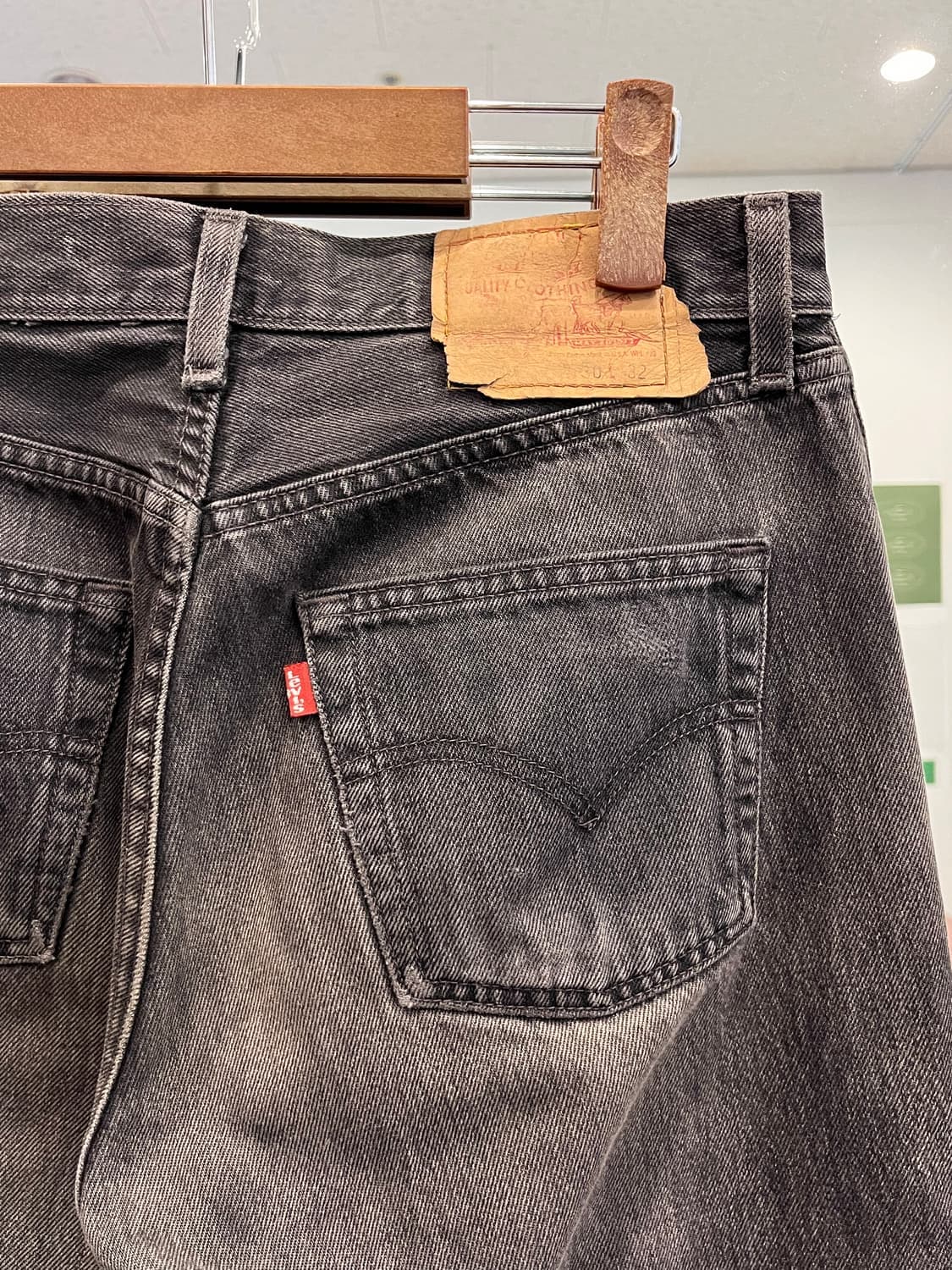 90s 리바이스 501 흑청 데님 팬츠 상품이미지3