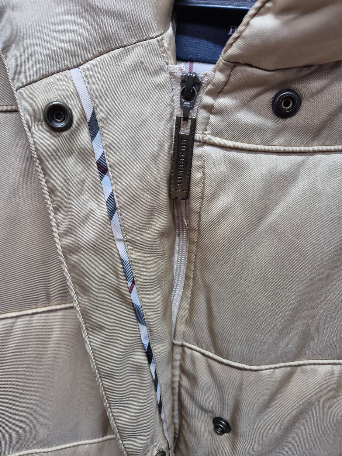 버버리 덕다운패딩 상품이미지3