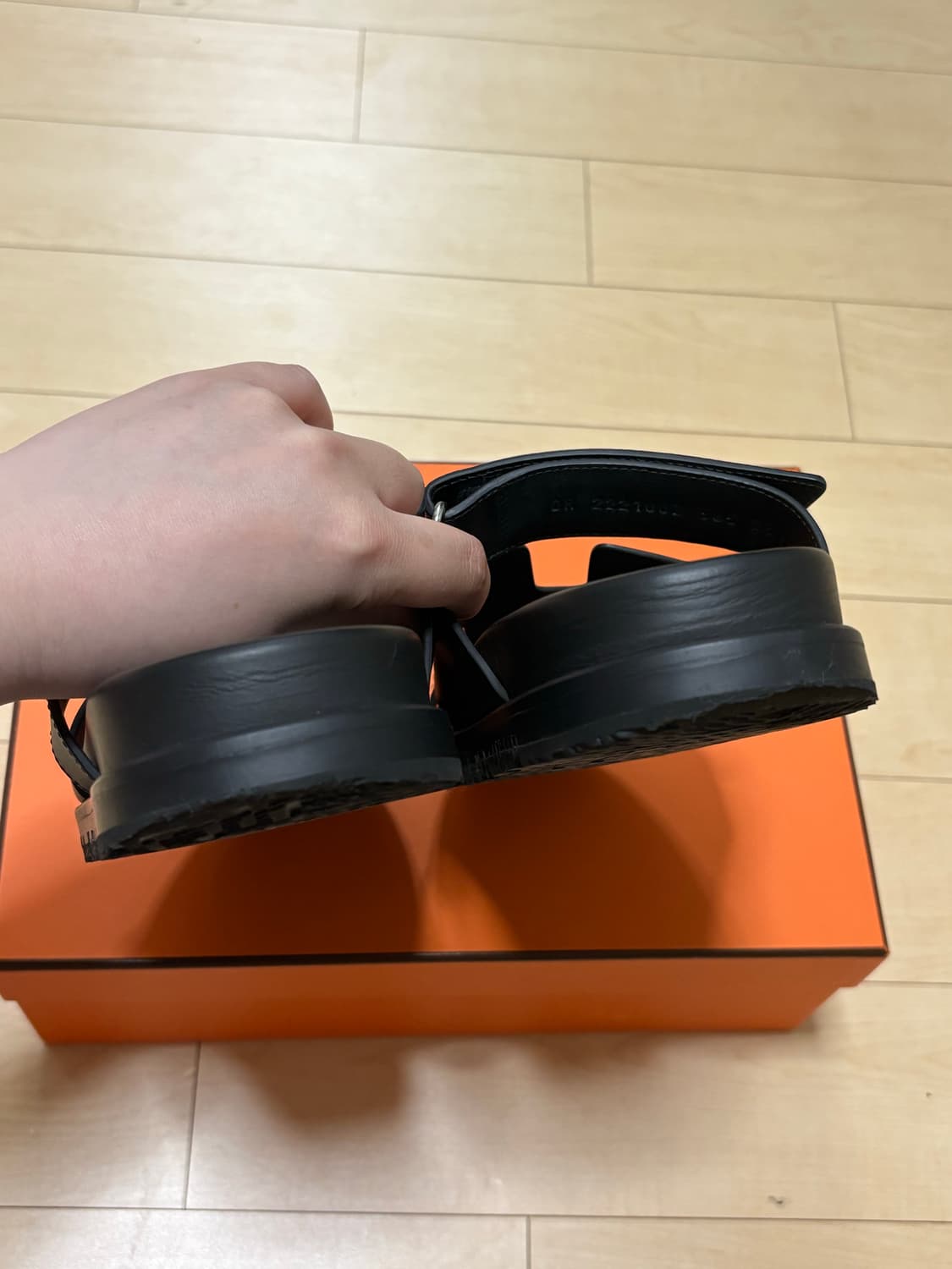 에르메스 시프레 샌들 카프스킨 & 누아 38.5 상품이미지7