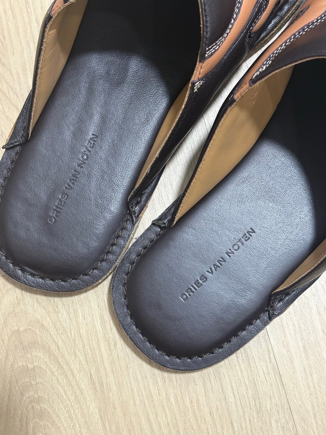 드리스반노튼 샌들 상품이미지3