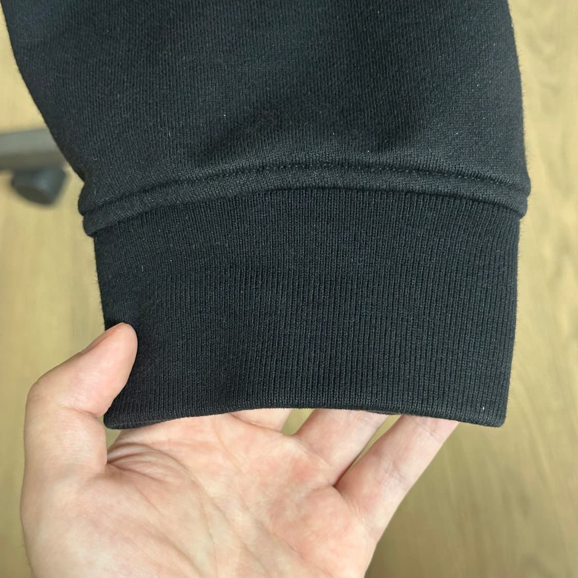 [52] 우영미 멀티 플라워 백로고 후드티 블랙 상품이미지4