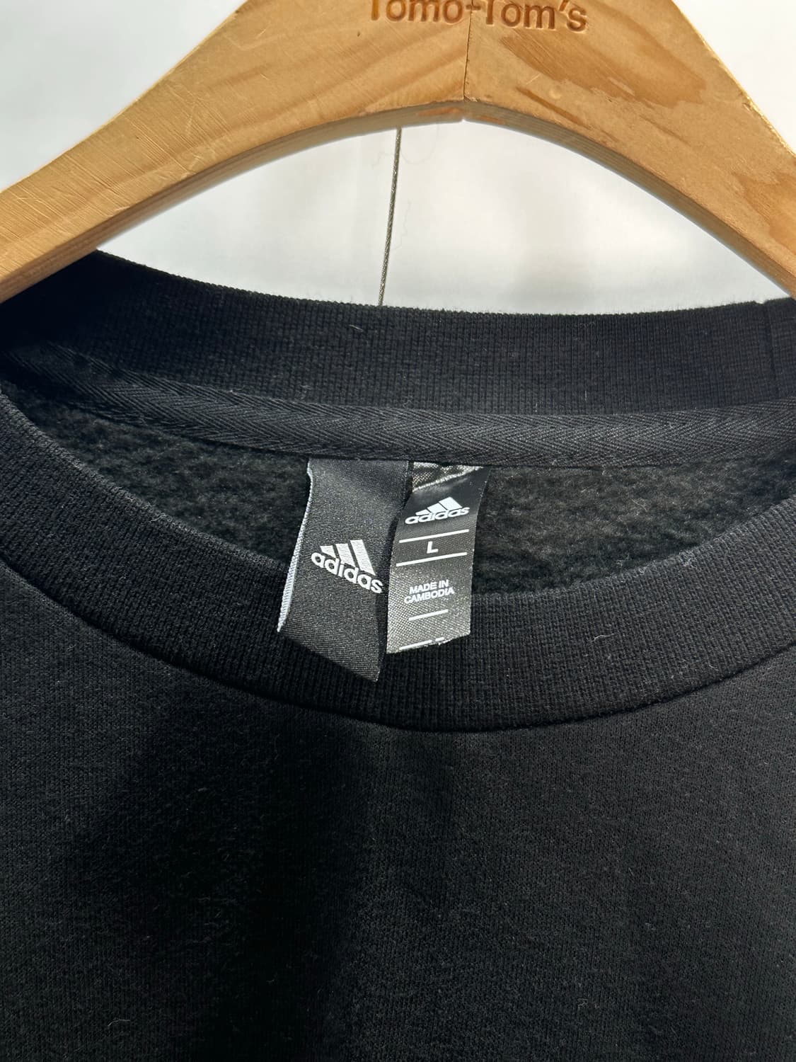 아디다스 검흰 맨투맨 상품이미지3