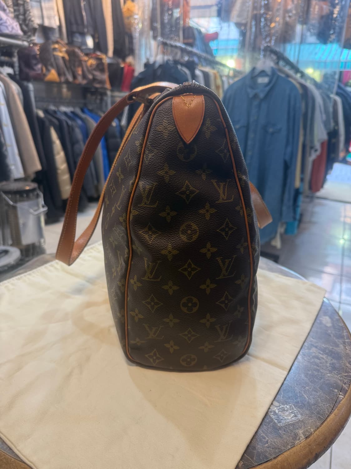 정품 루이비통 플래너리45 보스턴백 팝니다 상품이미지4