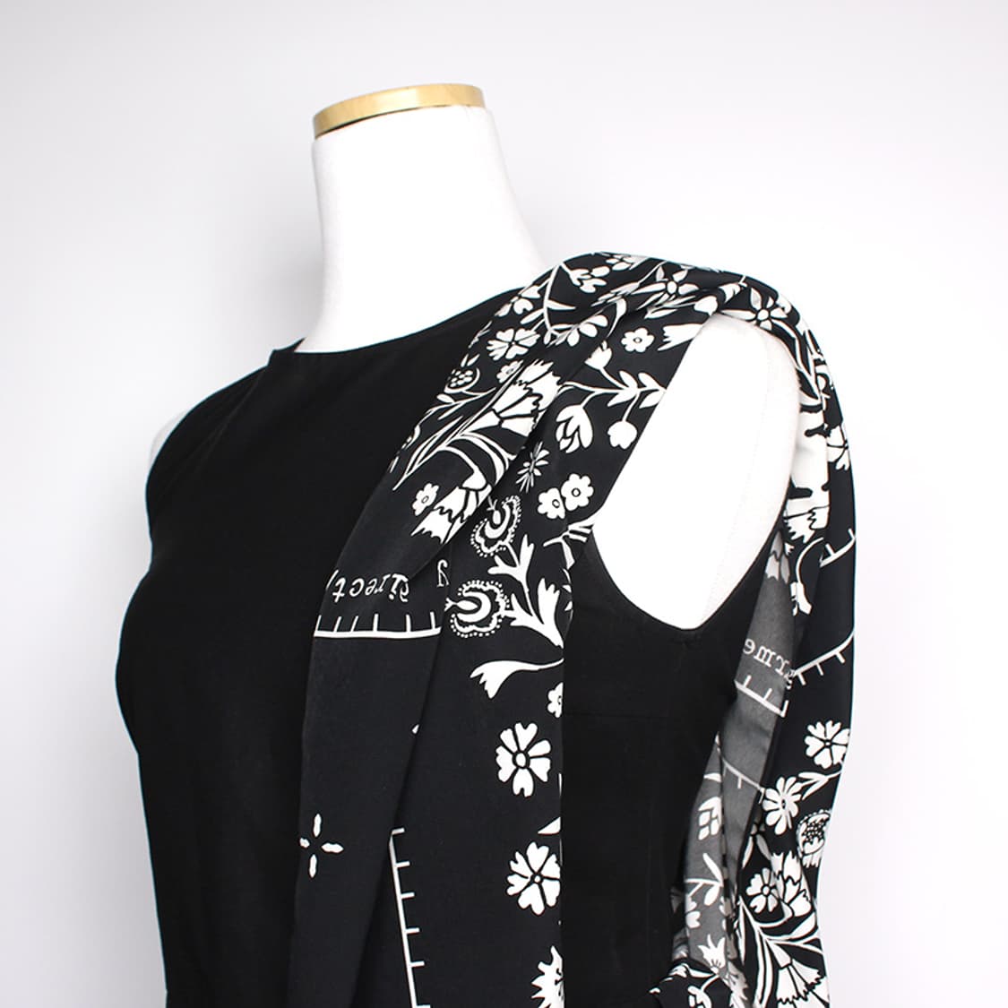 MM6 블랙 프린트 드레이프 원피스 44 상품이미지4