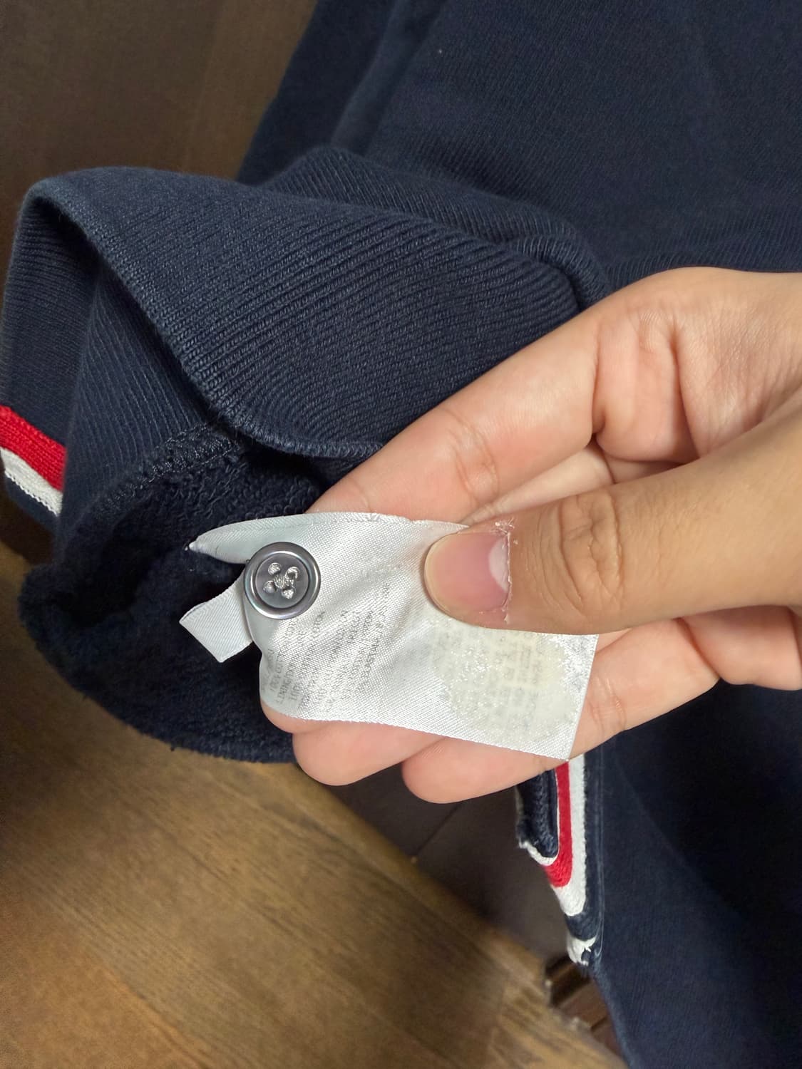 톰브라운 백삼선 맨투맨 3사이즈 상품이미지3