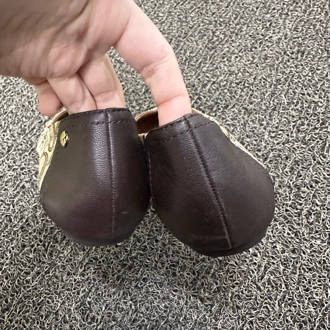 COACH 코치 시그니처 플랫슈즈 여성 240 상품이미지5