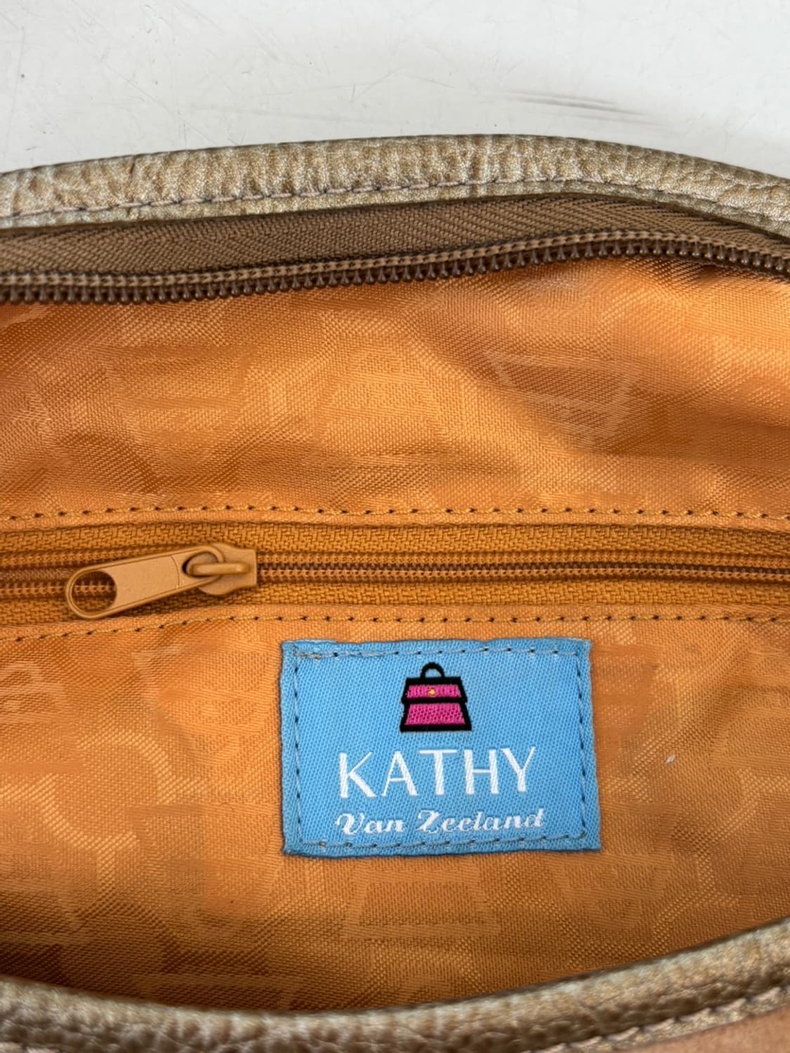 Kathy Van Zeeland Suede Bag 상품이미지8