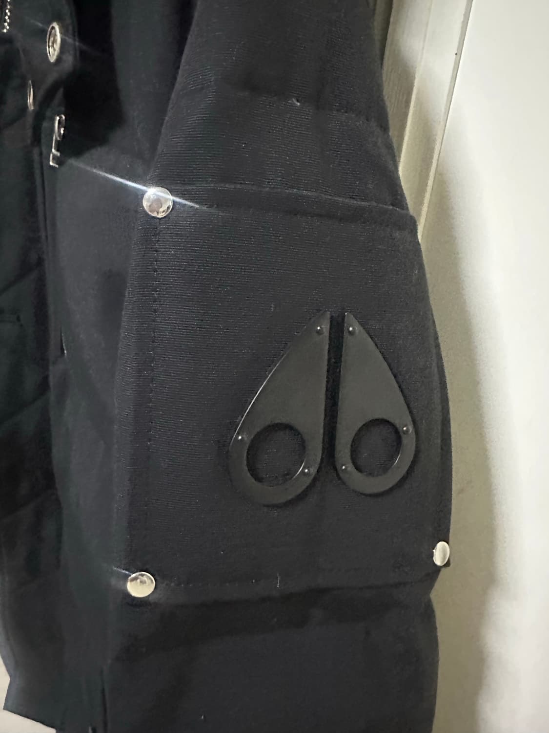 무스너클 쓰리퀘터 패딩 블랙퍼 상품이미지4