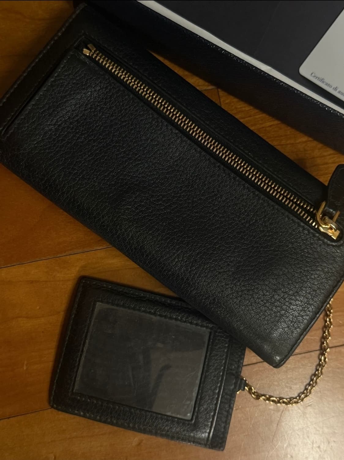 프라다 블랙 사피아노 장지갑, 미세 스크레치 상품이미지3