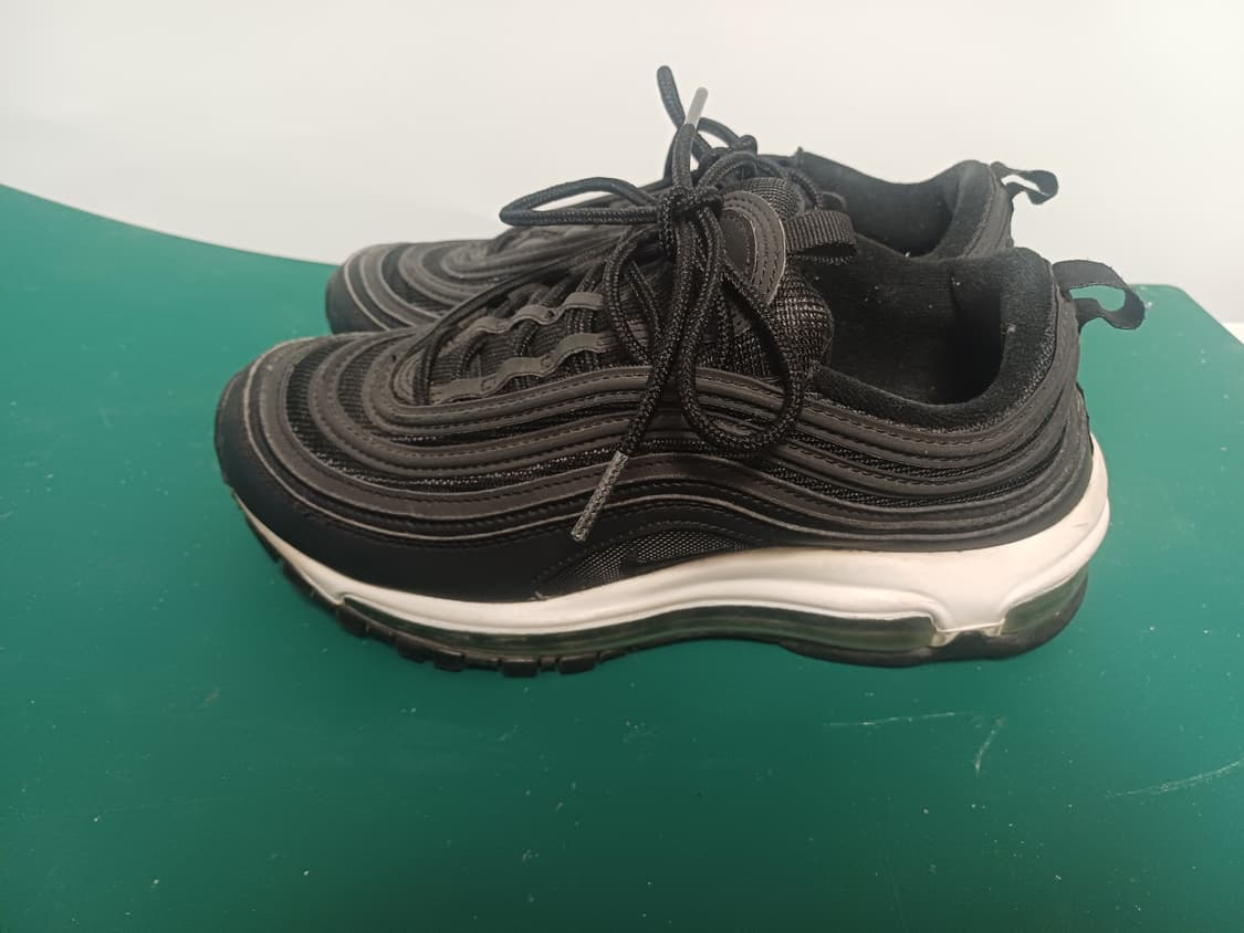 나이키 에어맥스 97 트리플 블랙 (235mm) 상품이미지2