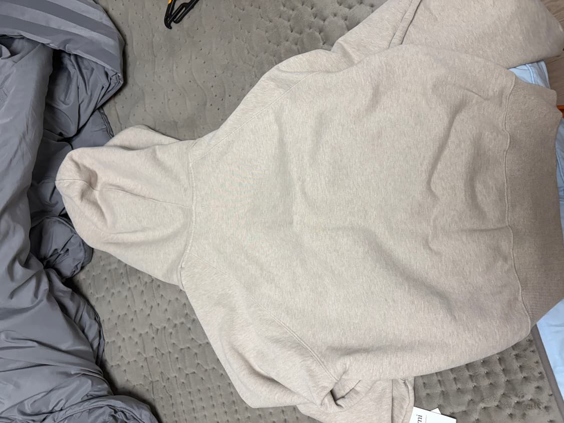 아미 스몰 하트 로고 후드집업 베이지 상품이미지5