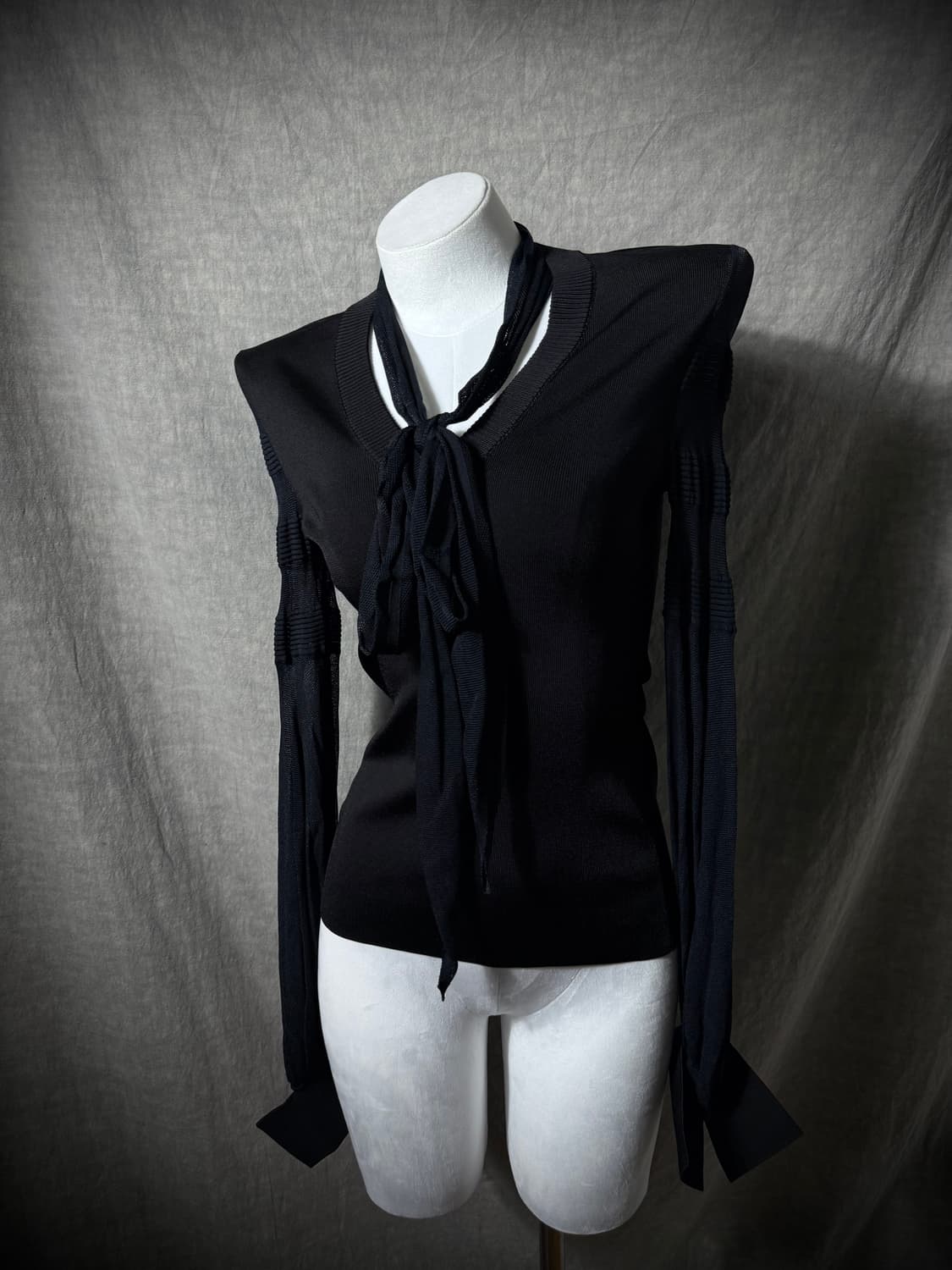 Givenchy Tie-Neck Mixed Knit Top  상품이미지1