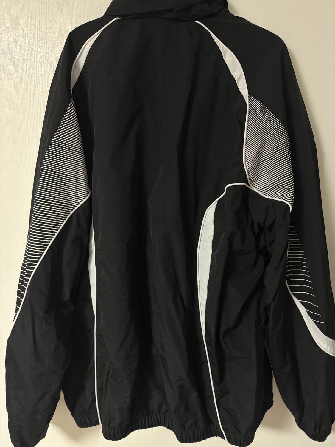 슈프림X엄브로 트랙 자켓 블랙 상품이미지3