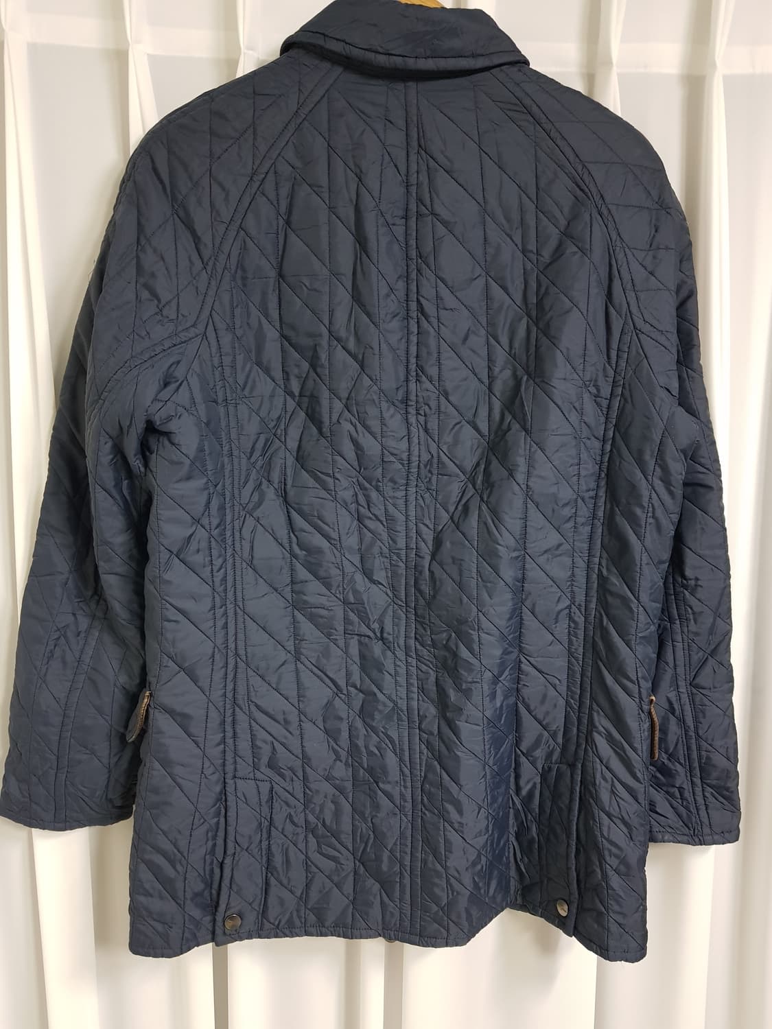 페라가모 퀄팅자켓 50사이즈 경량패딩 상품이미지2