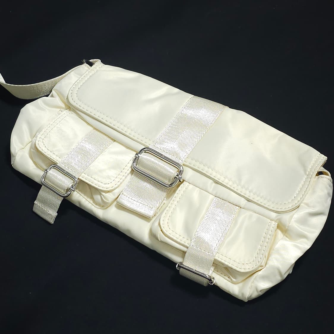 나일론 테크웨어 크림 Ivory 백 상품이미지1