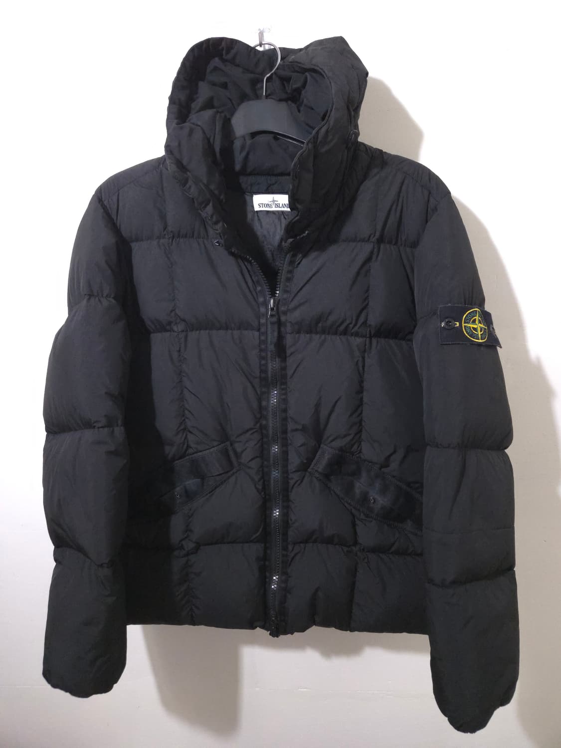 [새상품급, 21Fw] 스톤아일랜드 크링클랩스 패딩 M size 상품이미지1