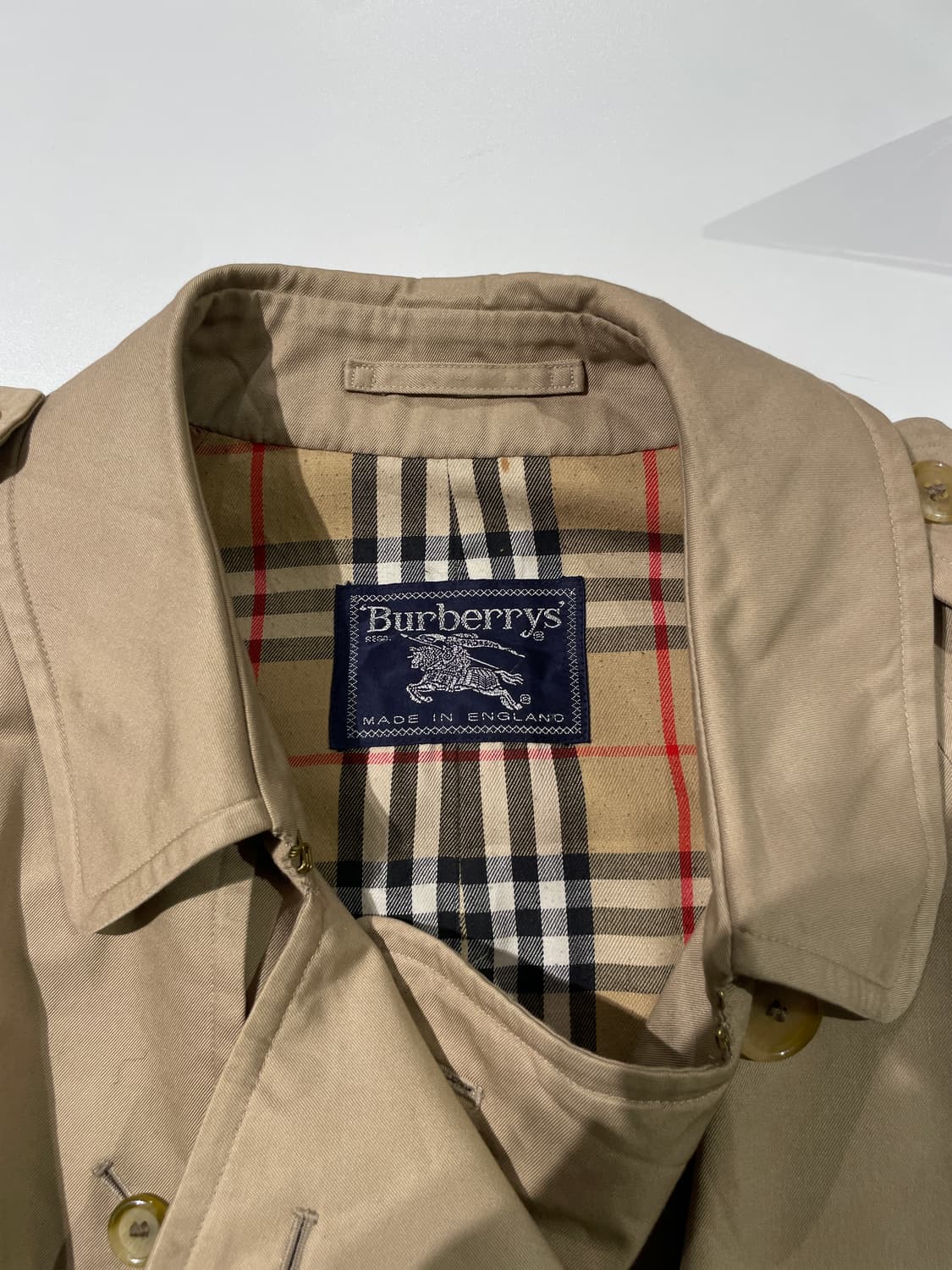 버버리 베이지 숄더 스트랩 코튼 벨티드 코트 상품이미지7