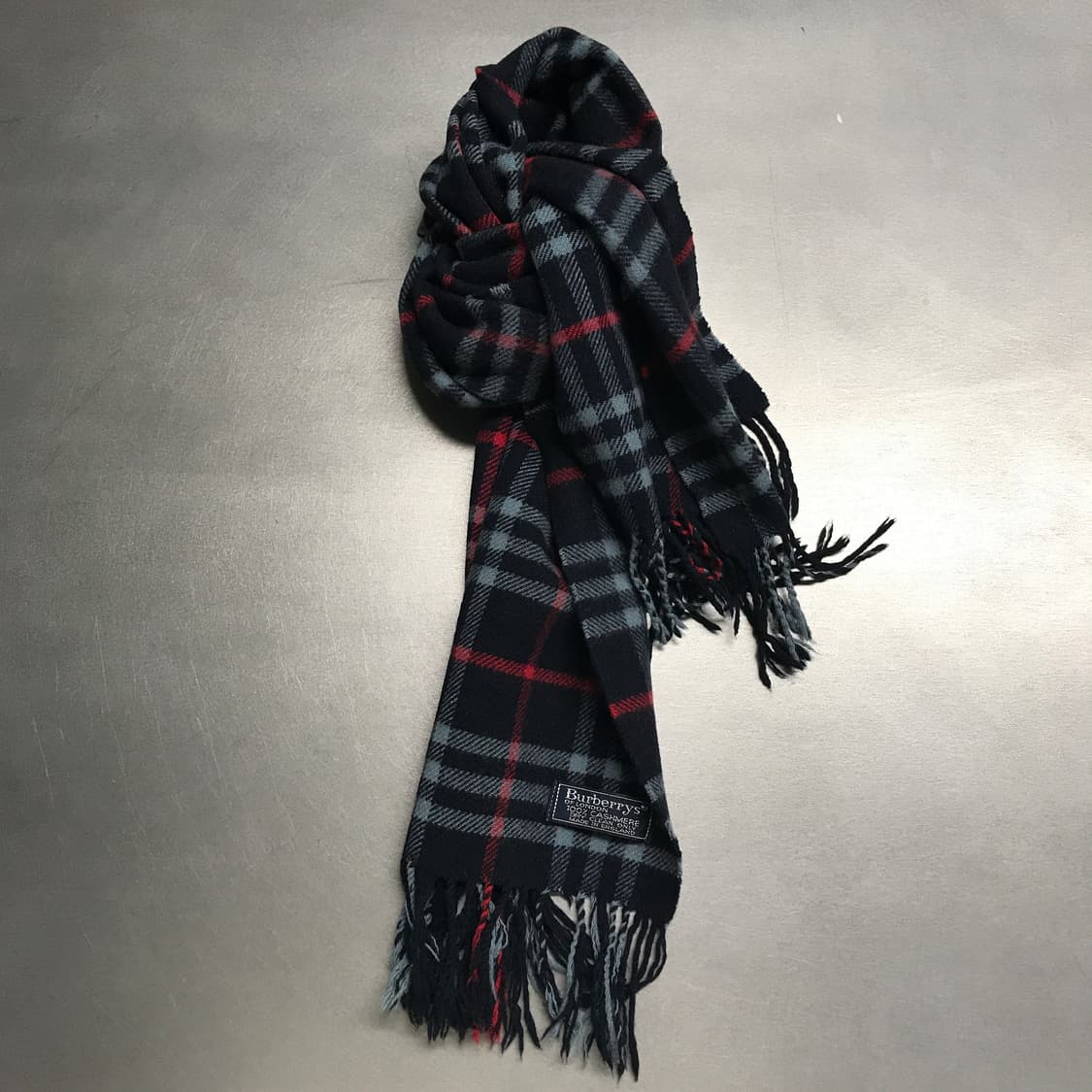 버버리 정품 캐시미어 머플러 네이비 상품이미지1