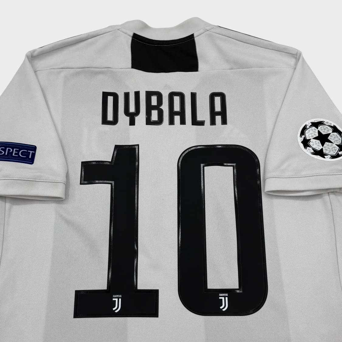 18-19 유벤투스 홈 No.10 파울로 디발라 상품이미지7