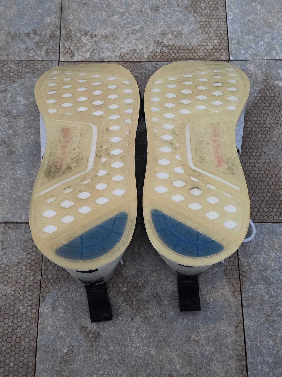 (250)아디다스 nmd r1 스펙투 나사  상품이미지8