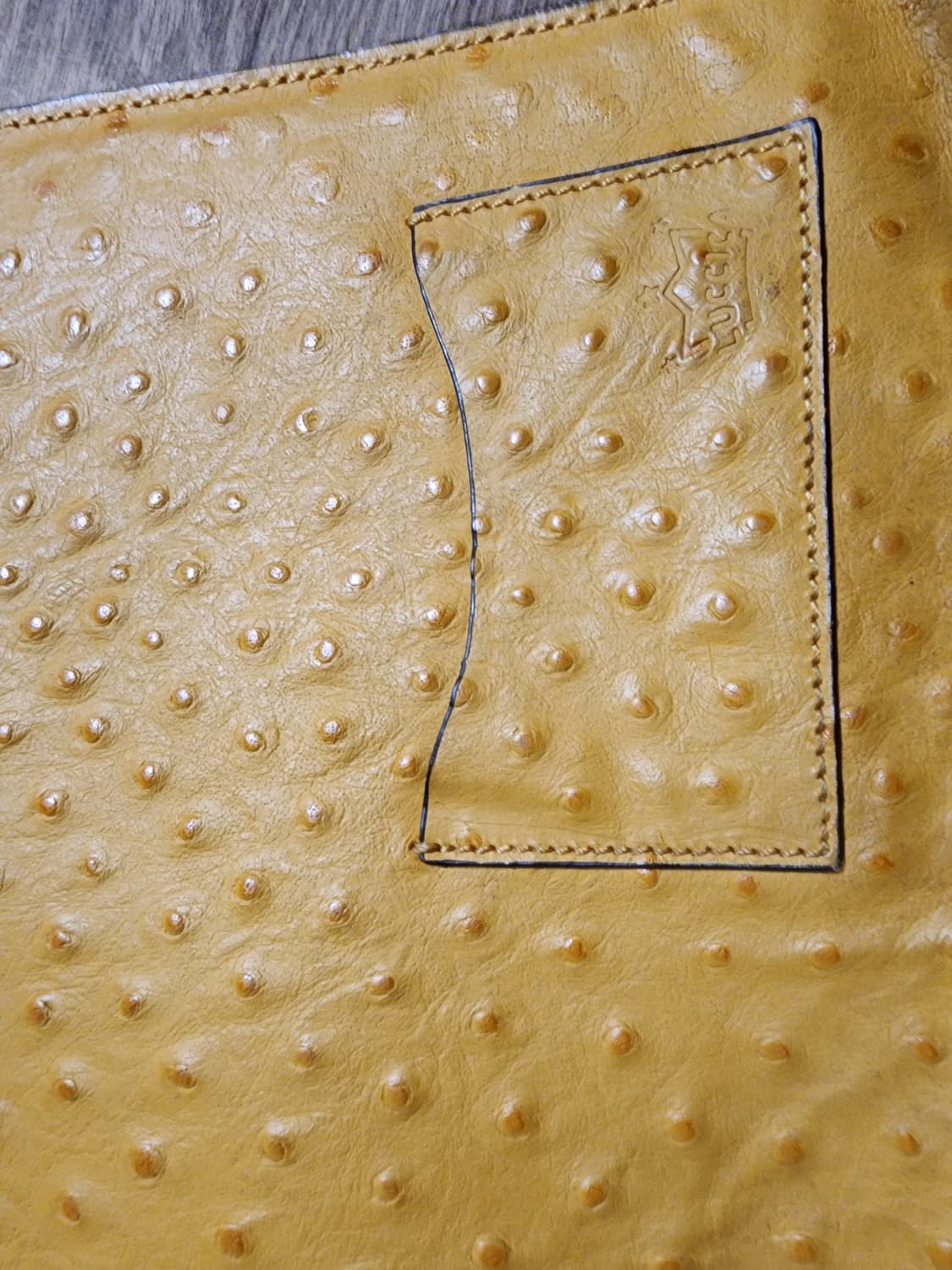 루치카 옐로우 엠보 타조 가죽 브리프케이스 상품이미지10