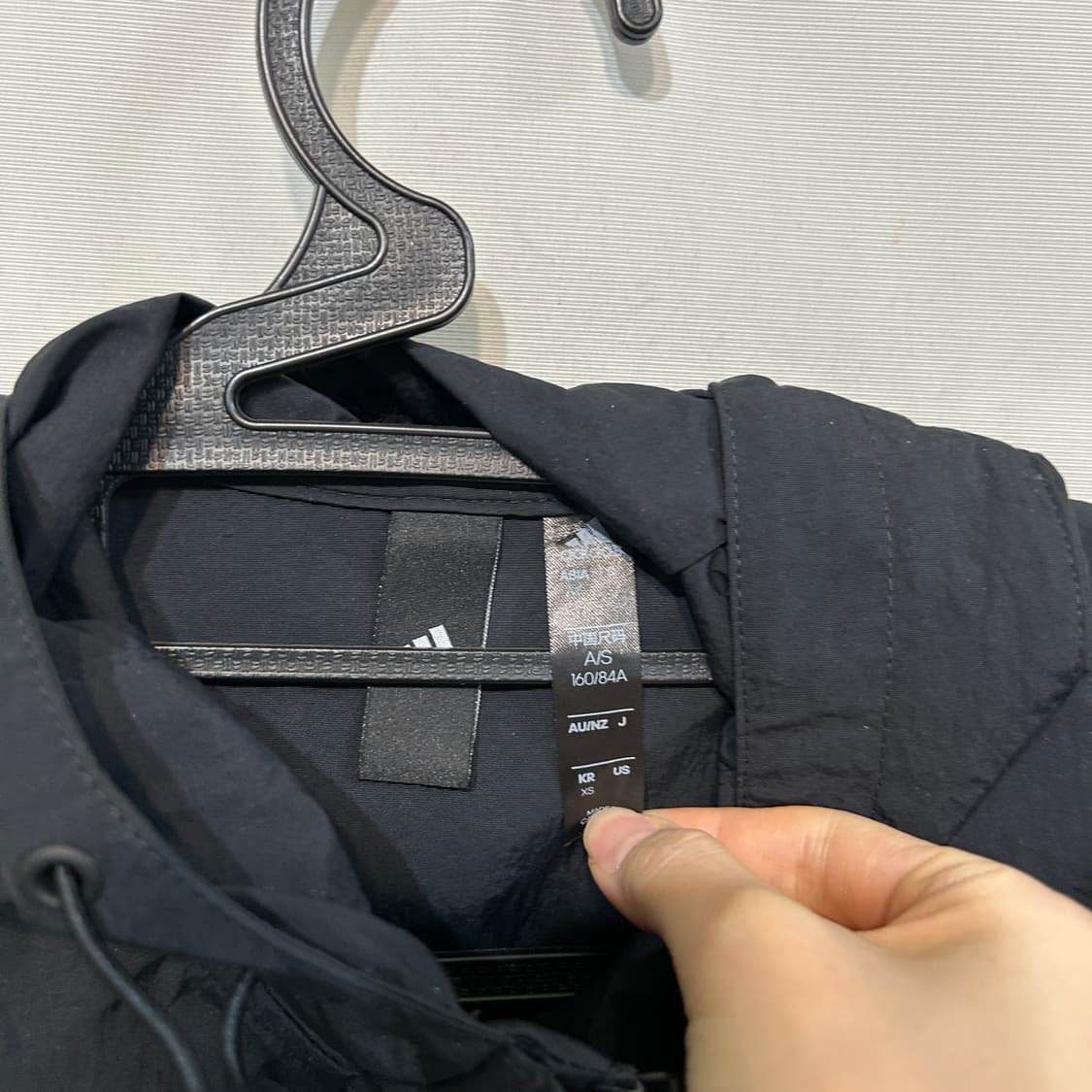 아디다스 여성 바람막이 오버핏 블랙 상품이미지2